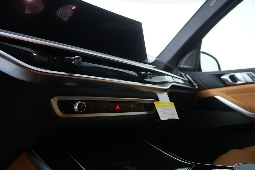 Thumbnail: 2026 BMW X5 - 19