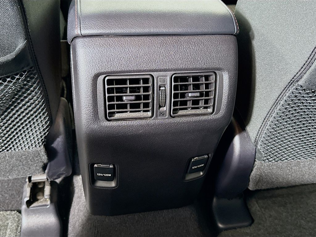 Thumbnail: 2014 Toyota 4Runner - 23