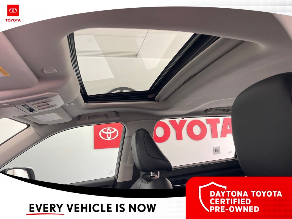 Used 2025 Toyota Highlander SUV