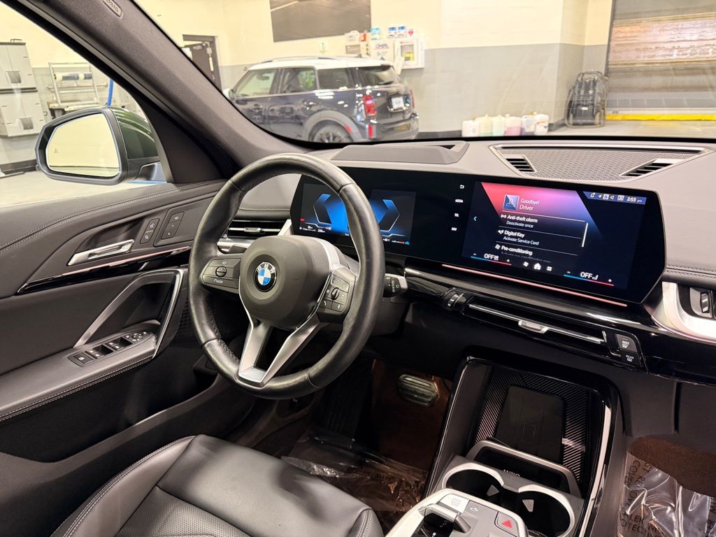 Thumbnail: 2025 BMW X1 - 30