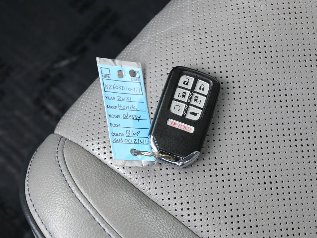 Used 2021  Honda Elite image 19