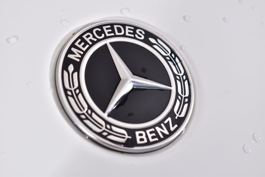 Thumbnail: 2021 Mercedes-Benz GLC - 10