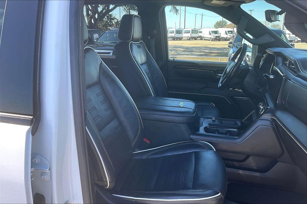 Used 2024 GMC Sierra 2500HD AT4X 4D Crew Cab