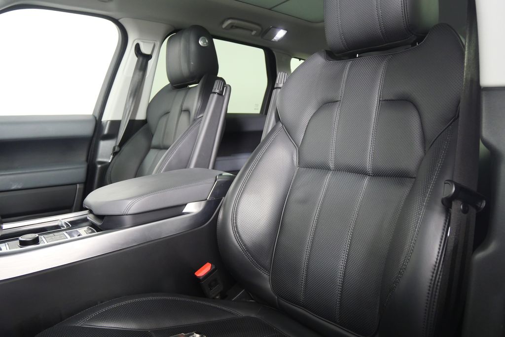 Thumbnail: 2015 Land Rover Range Rover Sport - 10