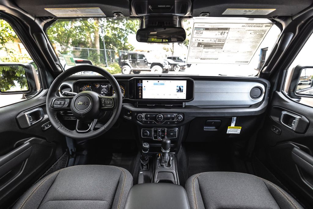 2026 Jeep Gladiator Sport S thumbnail 22