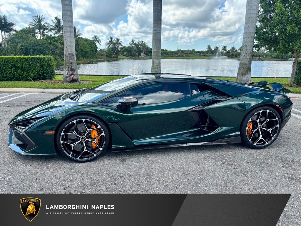 2025 Lamborghini Revuelto AWD