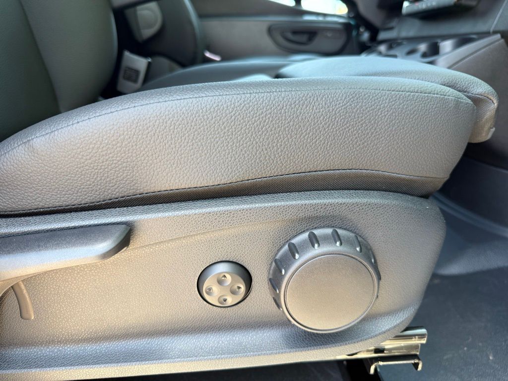 Thumbnail: 2025 Mercedes-Benz Sprinter - 24