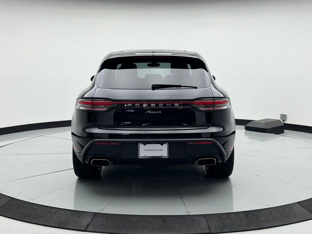 Thumbnail: 2025 Porsche Macan - 10