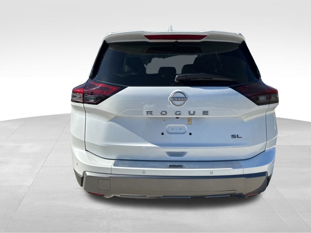 2024 Everest White Pearl Nissan Rogue SL FWD SUV