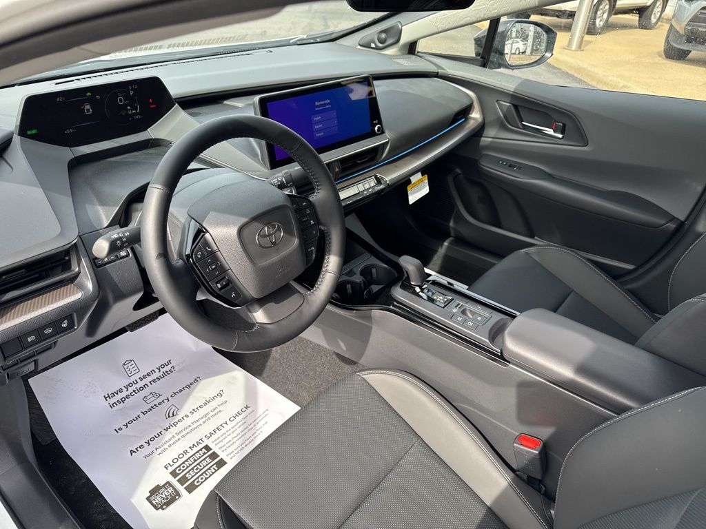 2025 Toyota Prius Limited photo