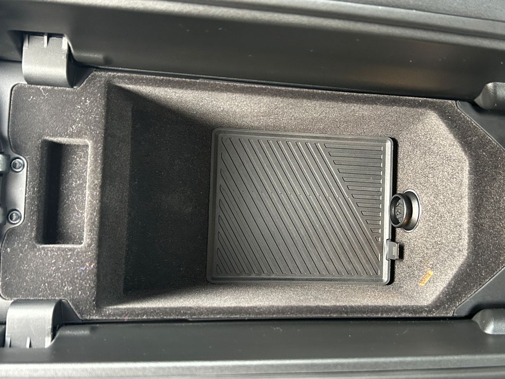 Thumbnail: 2024 BMW 5 Series - 29