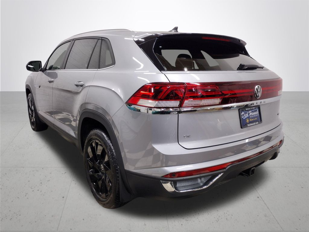 2025 Volkswagen Atlas Cross Sport 2.0T SE w/Technology