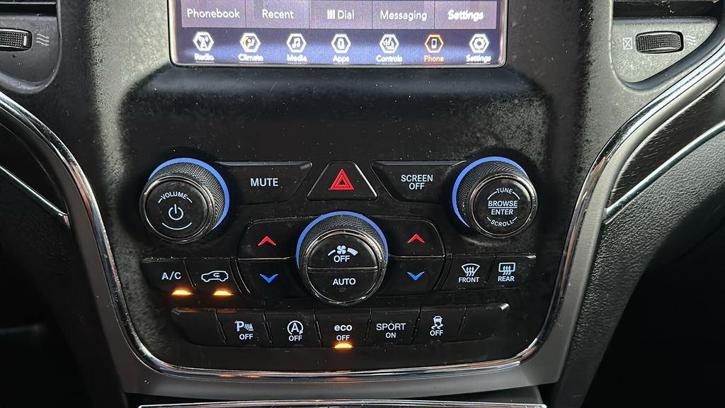 2018 Jeep Grand Cherokee Limited White at Shottenkirk Kia Fort Bend