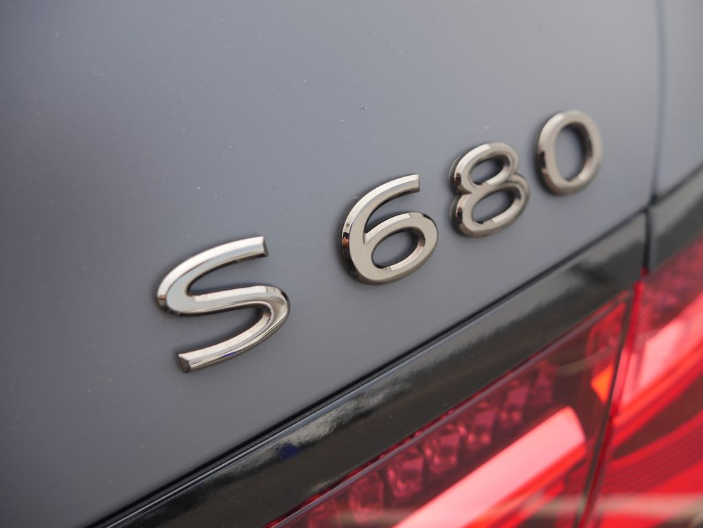 Thumbnail: 2023 Mercedes-Benz S-Class - 10