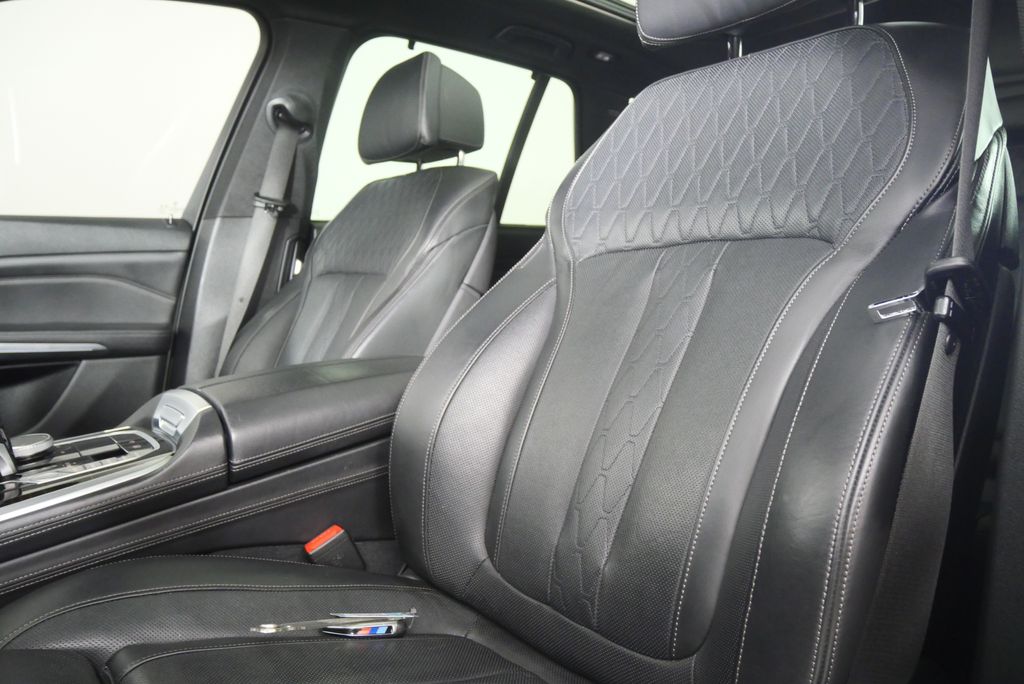 Thumbnail: 2019 BMW X5 - 10