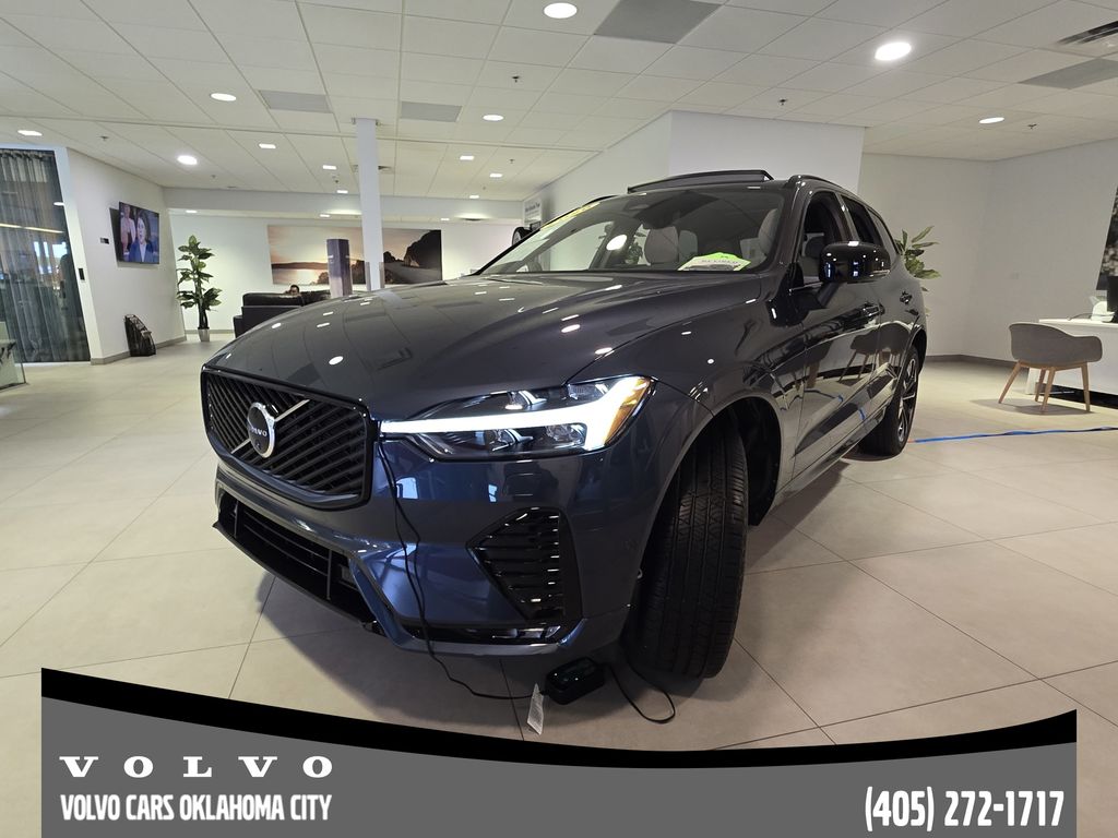 2026 Volvo XC60 B5 Plus