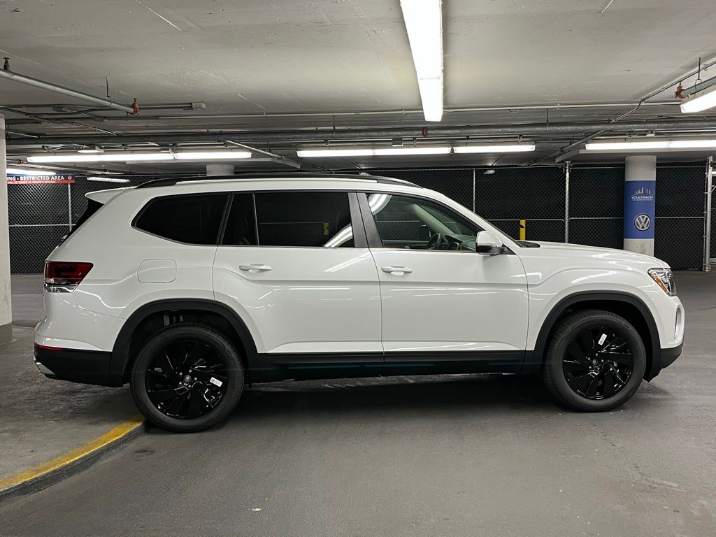 2026 Volkswagen Atlas SE w/Tech - Photo 40