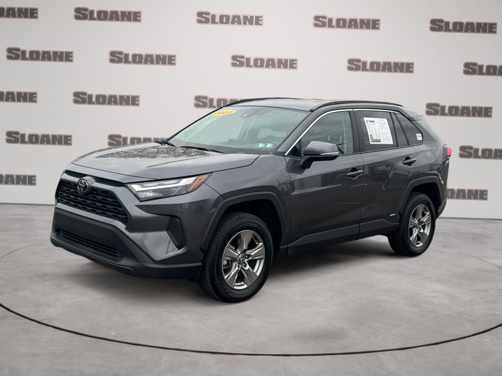 2025 Toyota RAV4 Hybrid XLE AWD