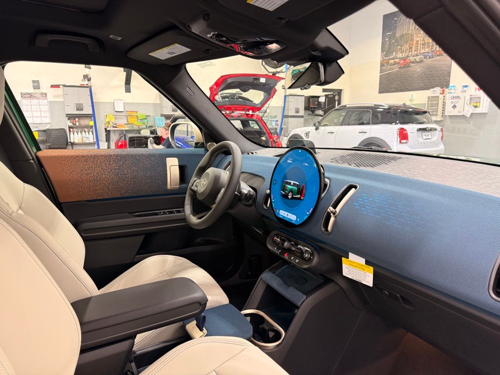 Thumbnail: 2025 MINI Cooper Countryman - 28