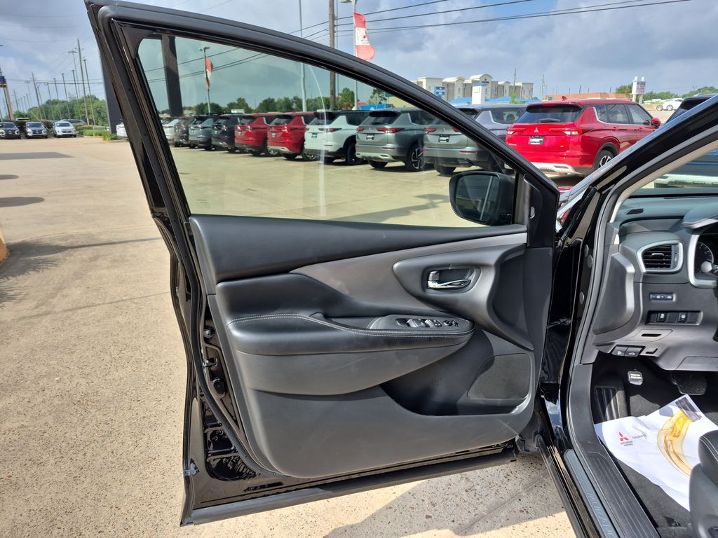 2023 Nissan Murano SV Black at Central Houston Nissan