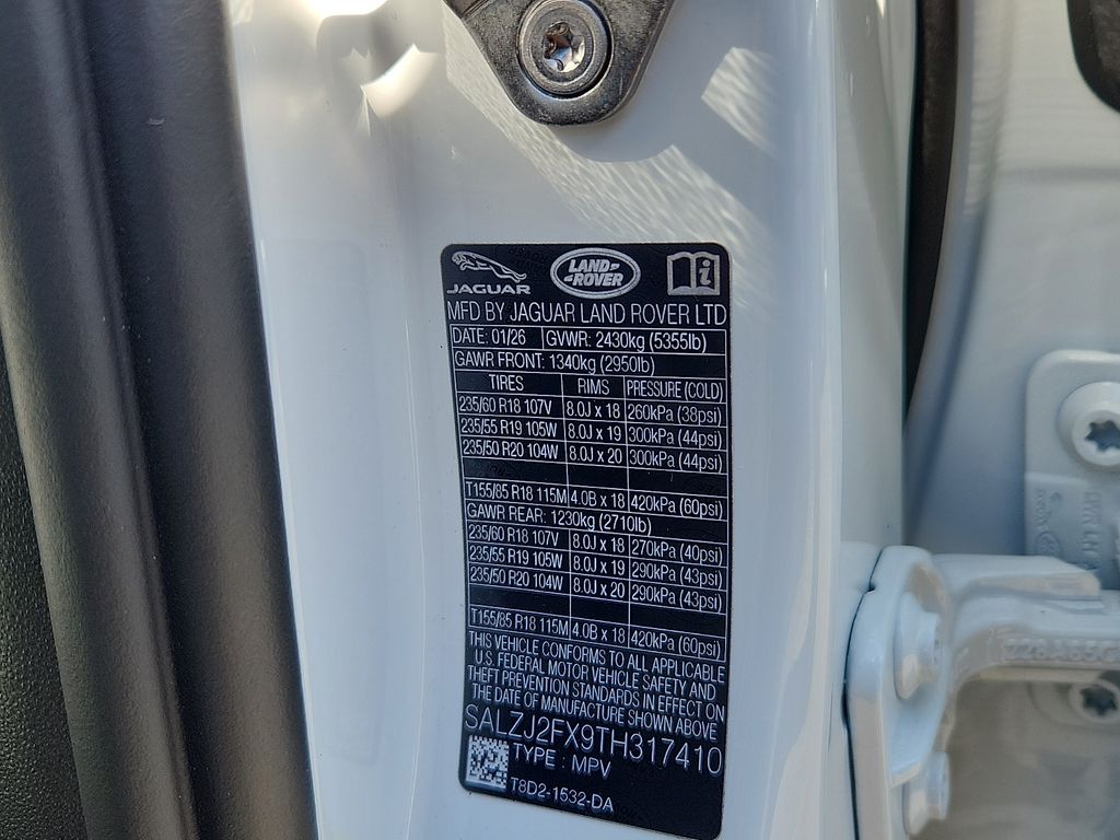 Thumbnail: 2026 Land Rover Range Rover Evoque - 10