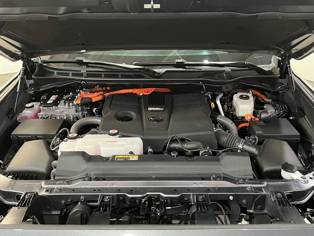 2024 Toyota Sequoia SR5