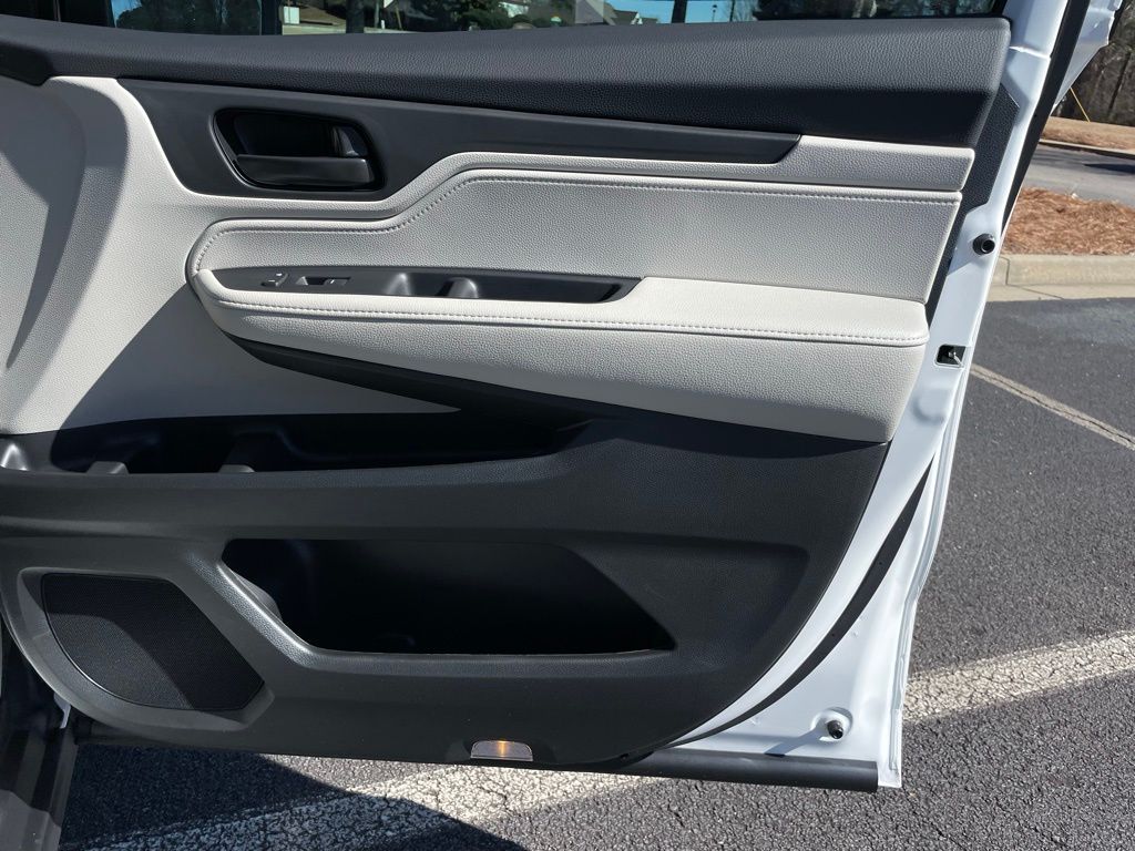 Thumbnail: 2026 Honda Odyssey - 30