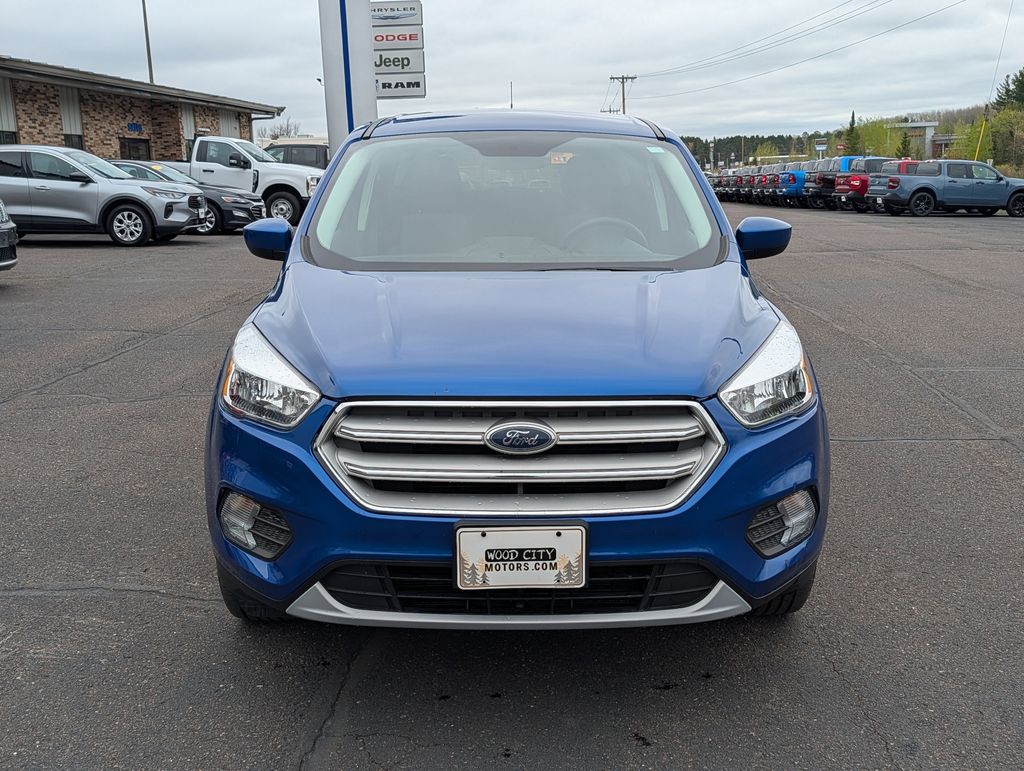 Used 2019 Ford Escape SE with VIN 1FMCU9GD9KUA19619 for sale in Cloquet, Minnesota