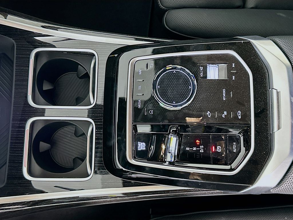 Thumbnail: 2026 BMW 7 Series - 15