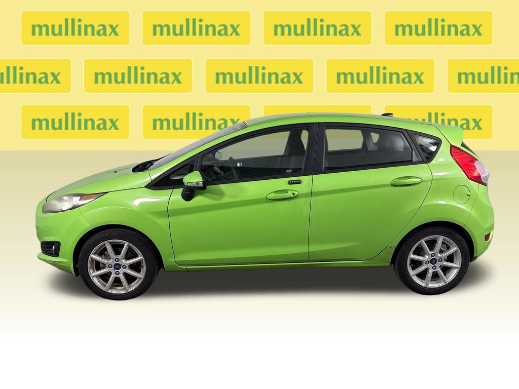 Used 2015 Green Ford SE image 12