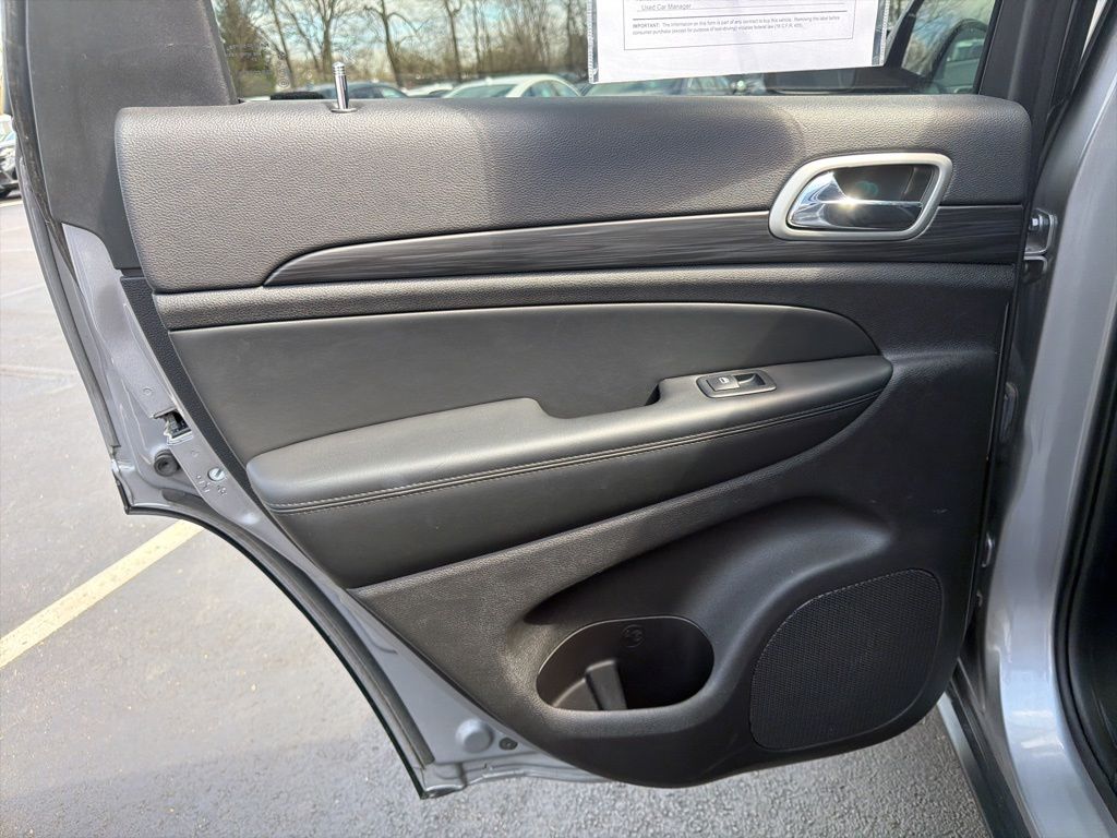 Thumbnail: 2021 Jeep Grand Cherokee - 19