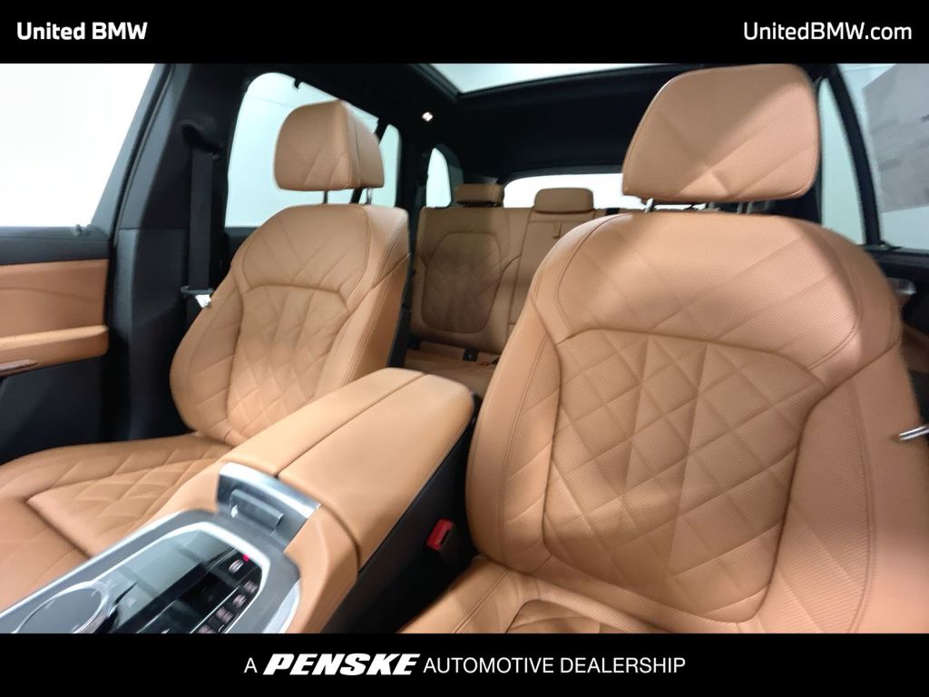 Thumbnail: 2026 BMW X5 - 13