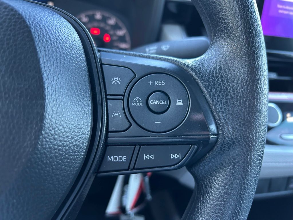 Thumbnail: 2024 Toyota Corolla Cross - 18