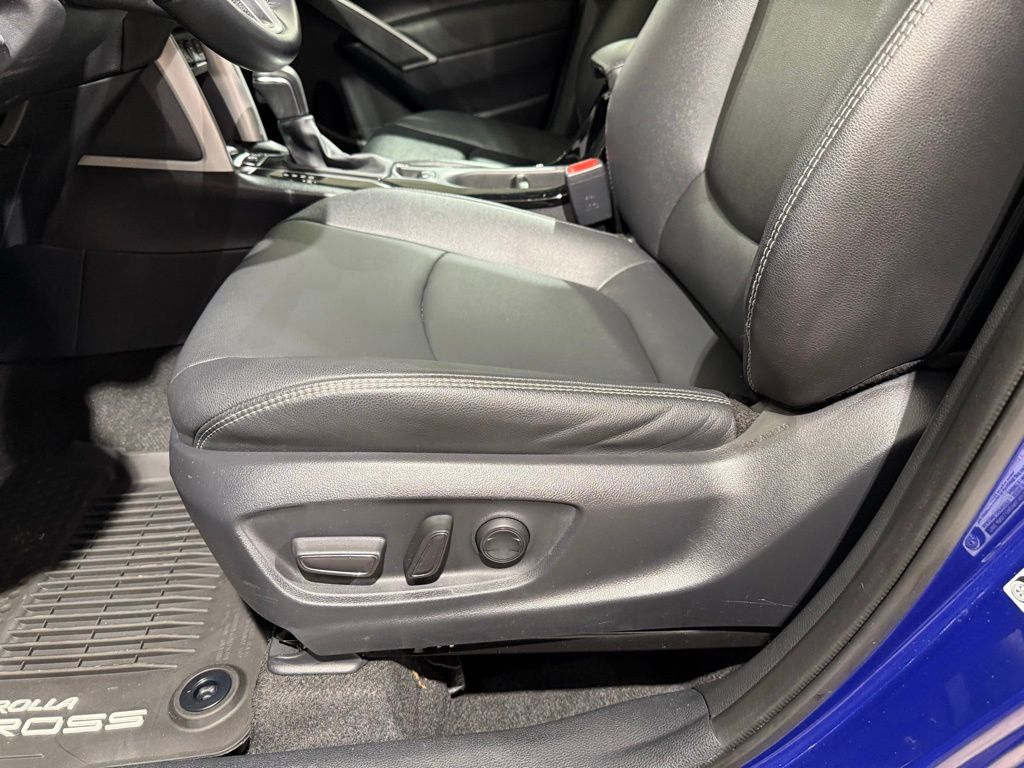 Thumbnail: 2025 Toyota Corolla Cross - 14