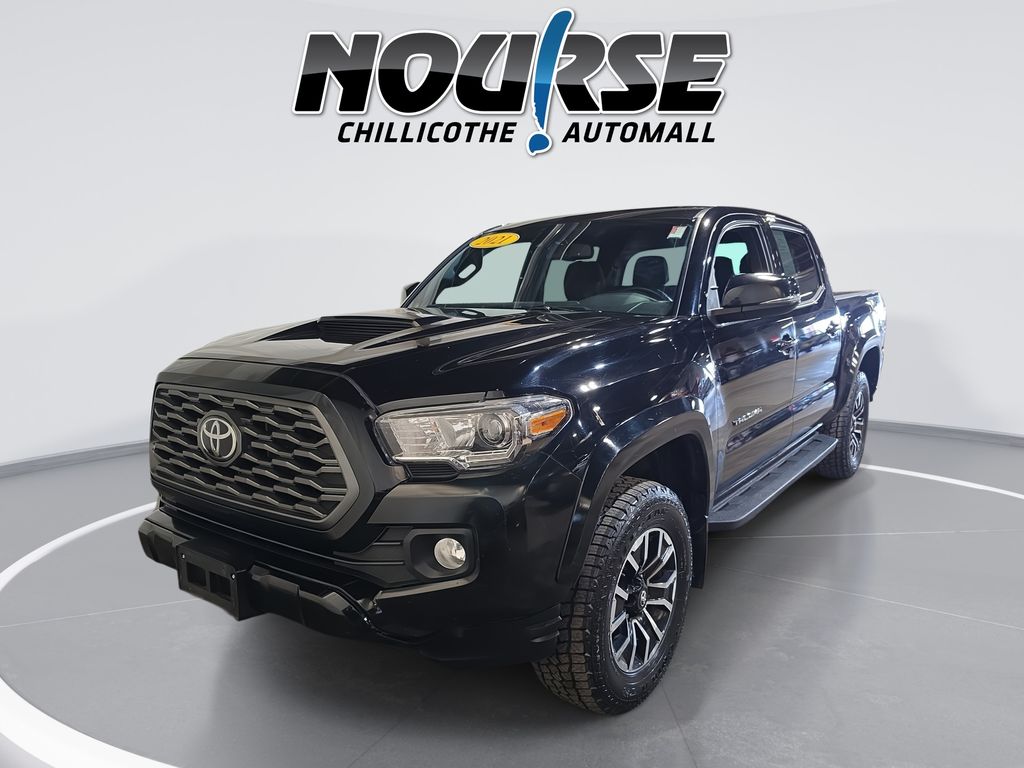 Midnight Black Metallic 2021 Toyota Tacoma Pickup Truck Four-Wheel Drive 6-Speed Automatic