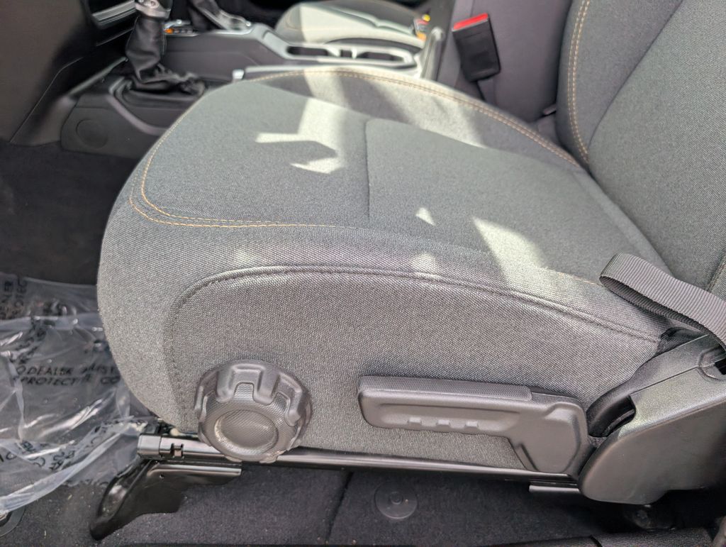 Used 2025 Jeep Wrangler SUV