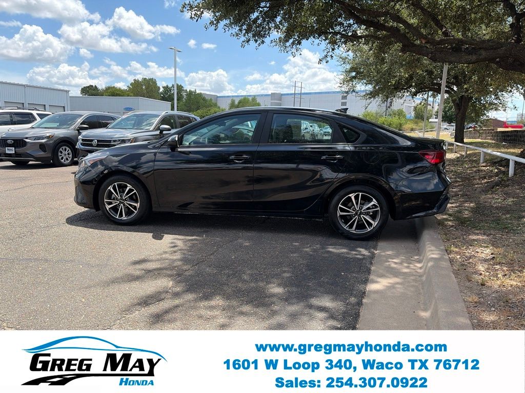 2023 Kia Forte LXS - 3