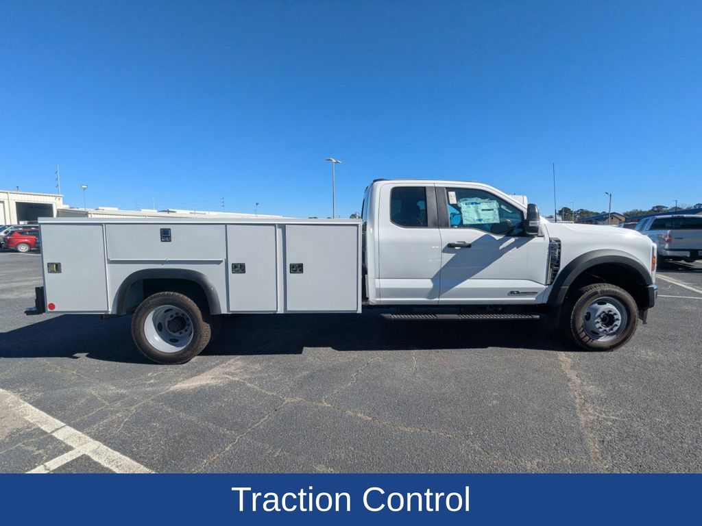 2025 Ford F-450 Chassis XL