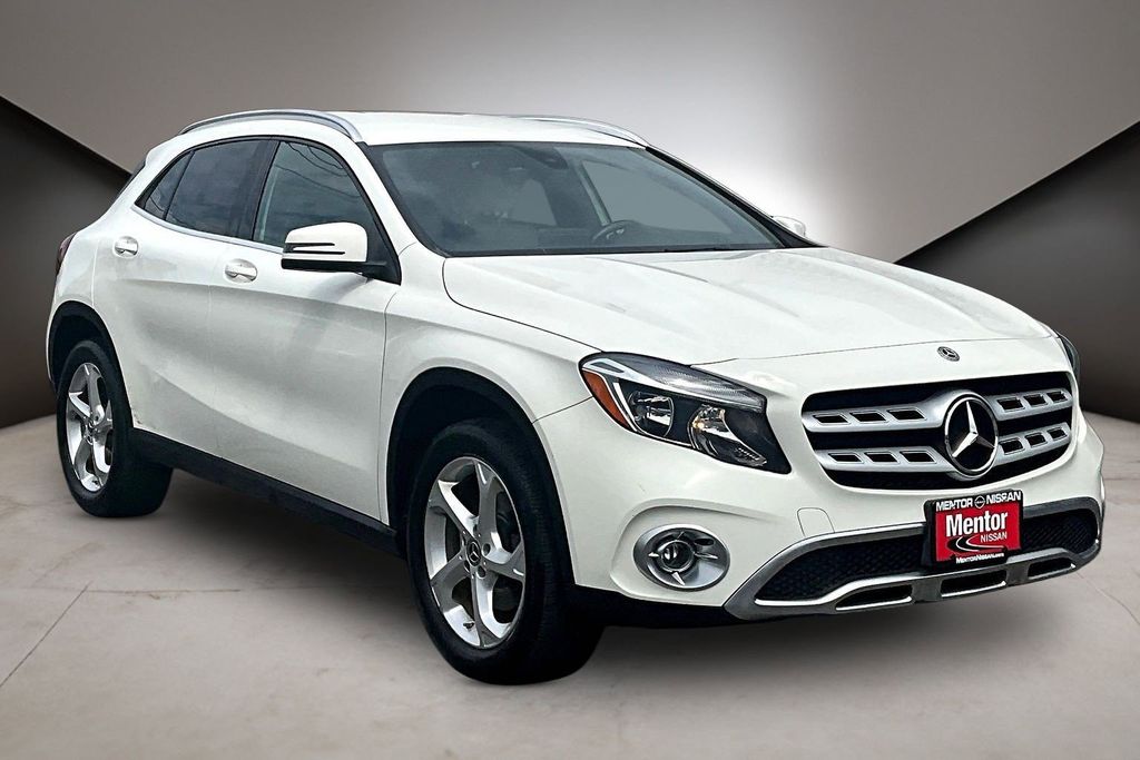 Polar White 2018 Mercedes-Benz GLA 250 4MATIC SUV / Crossover All-Wheel Drive 7-Speed Automatic