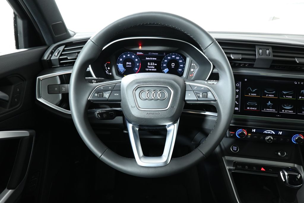 Thumbnail: 2025 Audi Q3 - 14