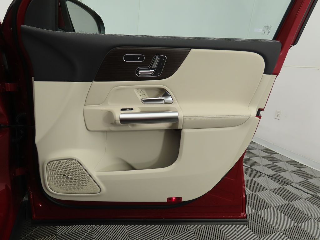 Thumbnail: 2026 Mercedes-Benz GLA - 26