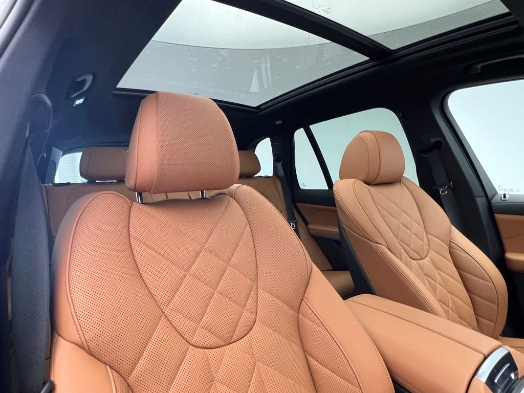 Thumbnail: 2026 BMW X5 - 6