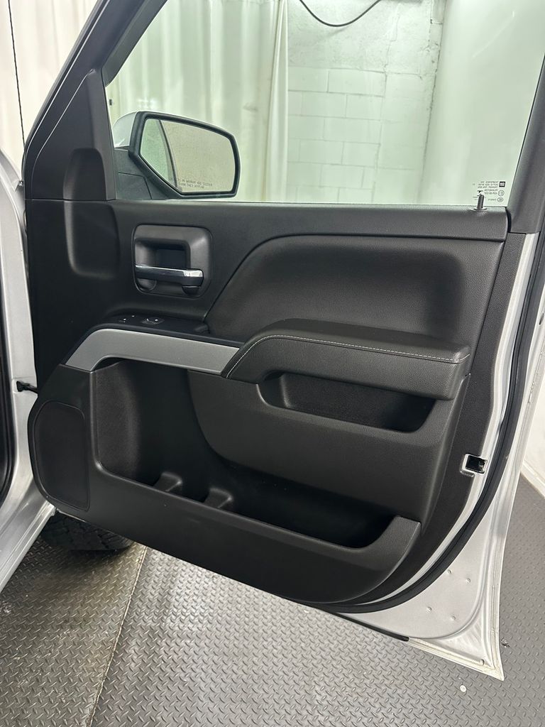 used 2018 Chevrolet Silverado 1500 car, priced at $25,985