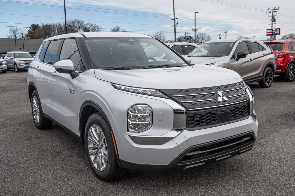 2025 Mitsubishi Outlander PHEV ES S-AWC