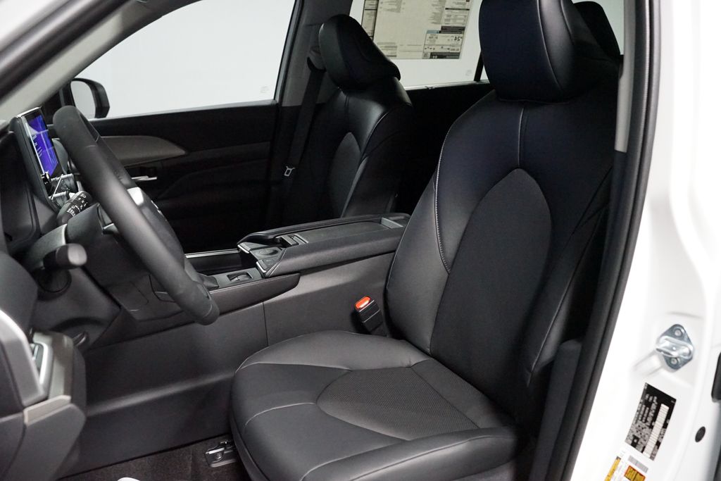Thumbnail: 2026 Toyota Grand Highlander - 26
