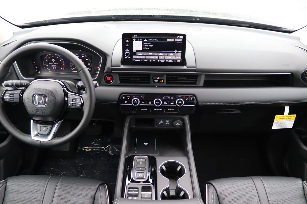 2025 Honda Pilot Elite 19