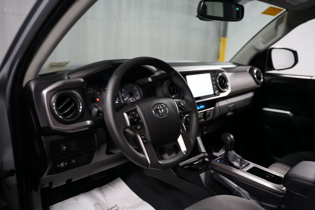 2021 Toyota Tacoma SR5 12