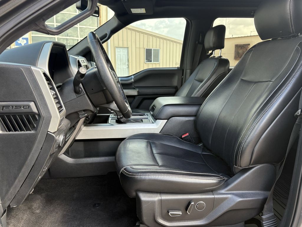 Used 2018 Magnetic Ford Lariat image 12