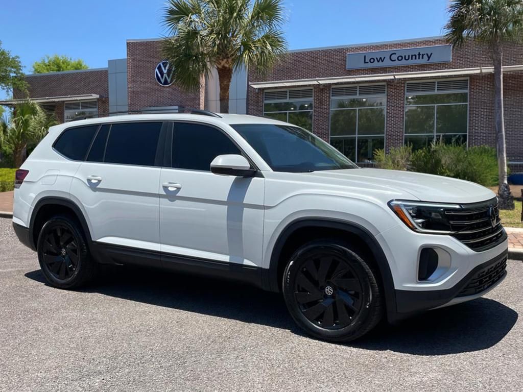 Opal White 2026 Volkswagen Atlas SE FWD with Technology SUV / Crossover Front-Wheel Drive 8-Speed Automatic
