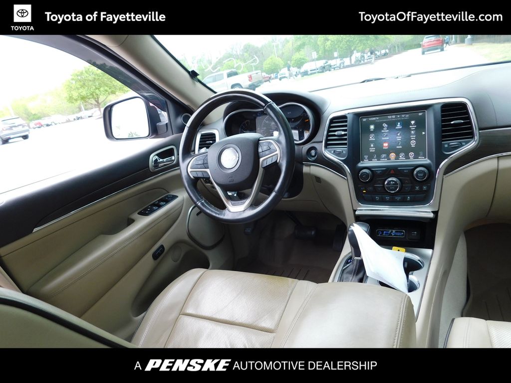 Thumbnail: 2017 Jeep Grand Cherokee - 7